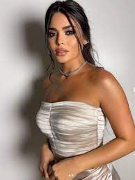 أسماء جلال